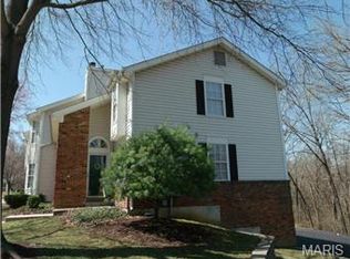 819 Hanna Ct #1, Ballwin, MO 63021