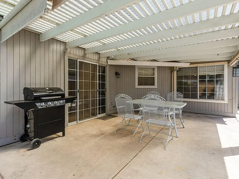 3071 Ironwood Ct — Photo 20