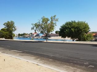 26592 Silver Lakes Pkwy, Helendale, CA 92342