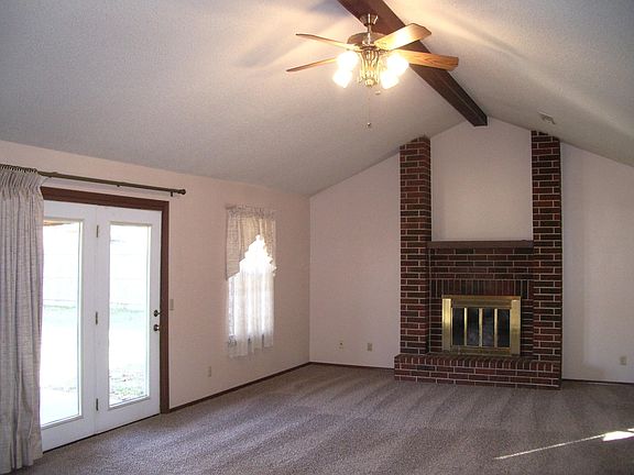 Gas fireplace in great room