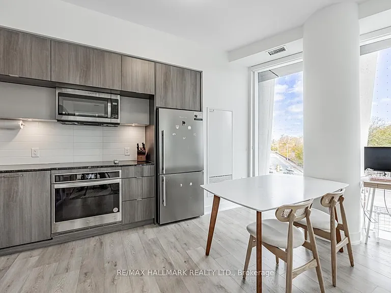 585 Bloor St E #318 — Photo 38
