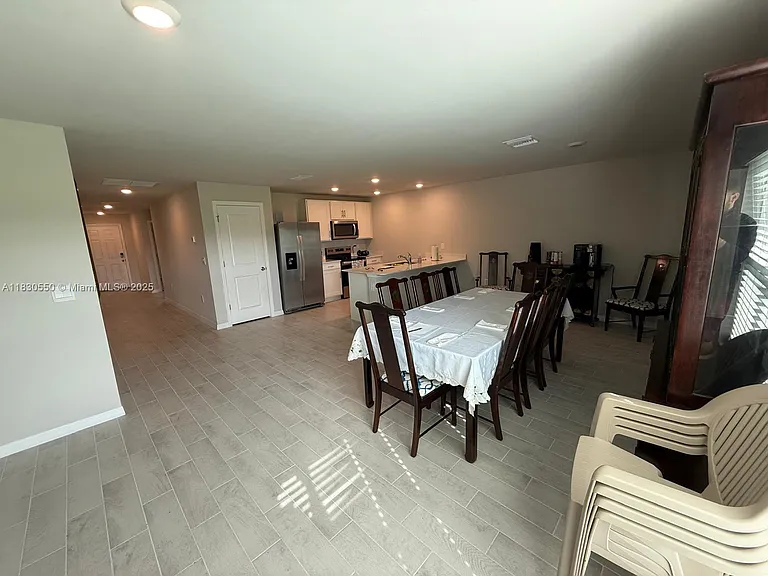 3051 NW Beechwood Cir — Photo 3