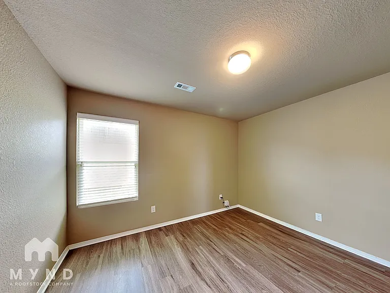 11101 Bock Rd — Photo 10