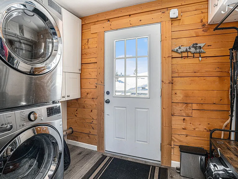 Laundry Room Cabinet