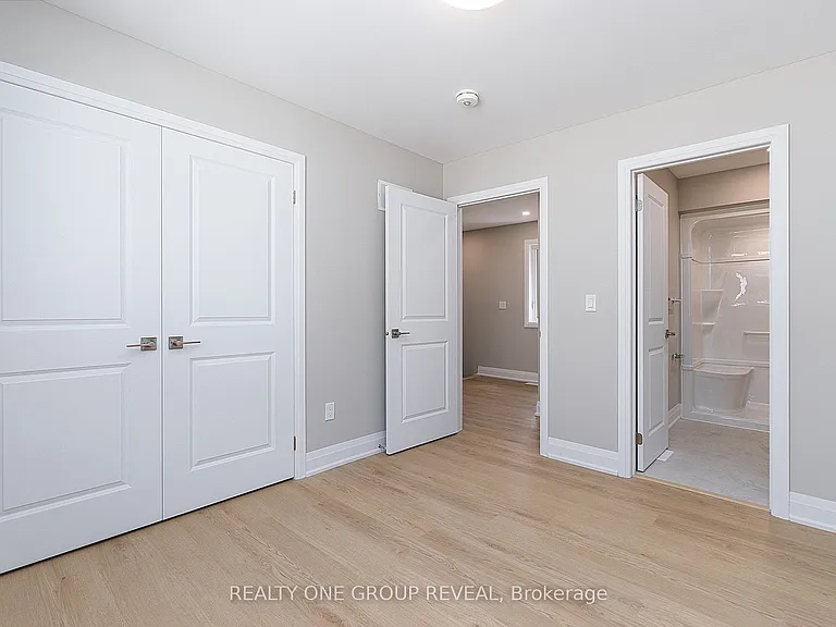 227 Grenfell St #3 — Photo 17