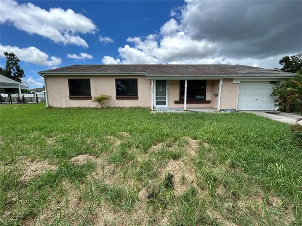 2673 Greendale Rd, North Port, FL 34287