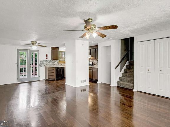 3rd image of 5393 Kristian Ct