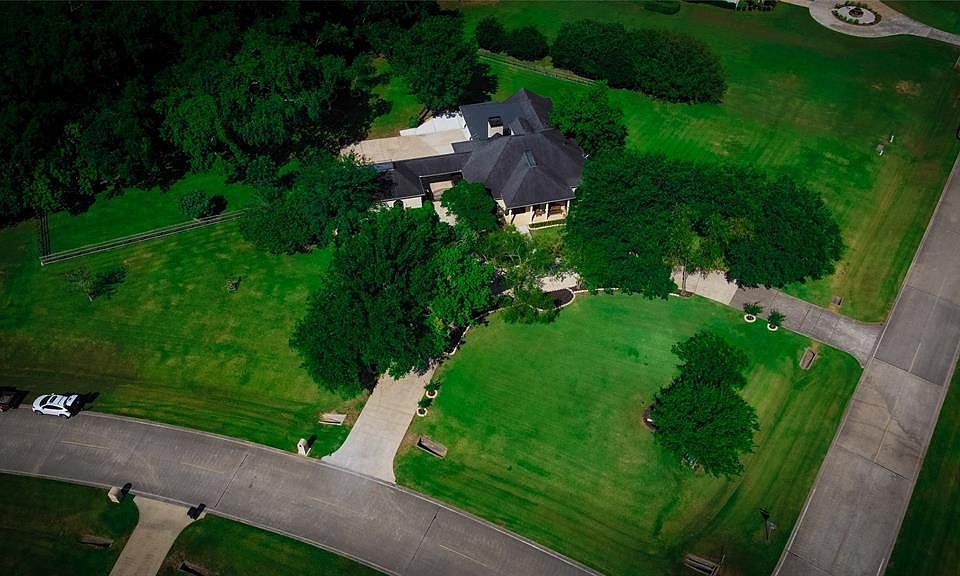 1st image of 7902 Northwinds Dr