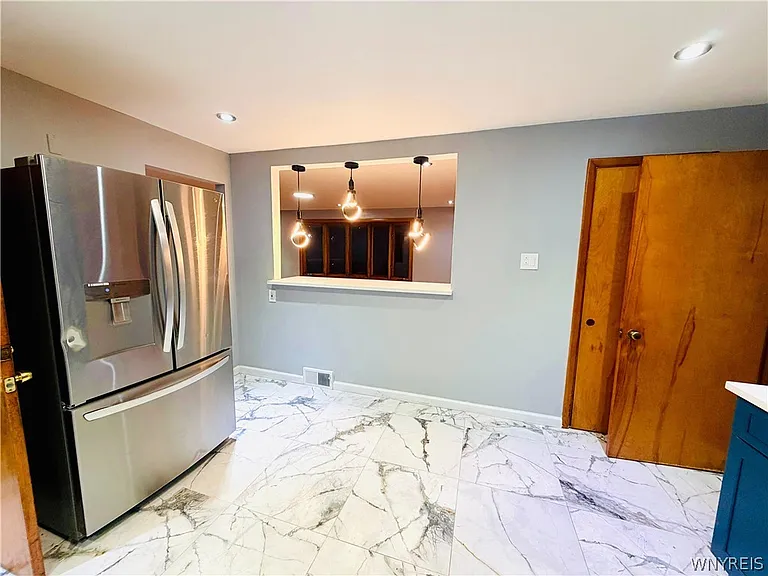 2791 N Forest Rd — Photo 9
