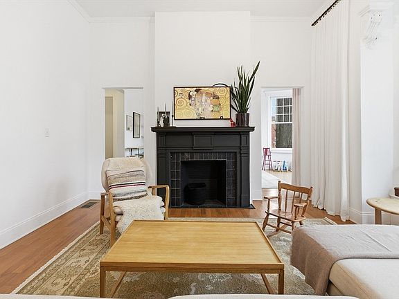 4th image of 76 Perrin St #1