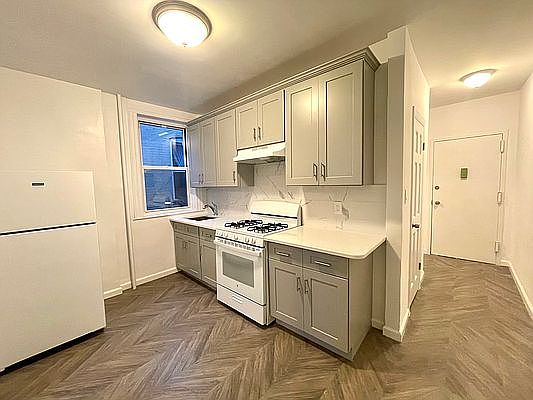 1st image of 43-09 31st Ave #3T