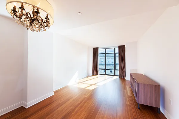 Sold by VESNA REALTY | media 1