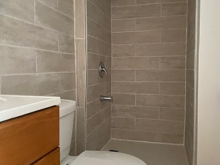 61 Pointview Rd #1 — Photo 16