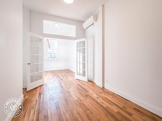 3rd image of 287 Wyckoff Ave #2B