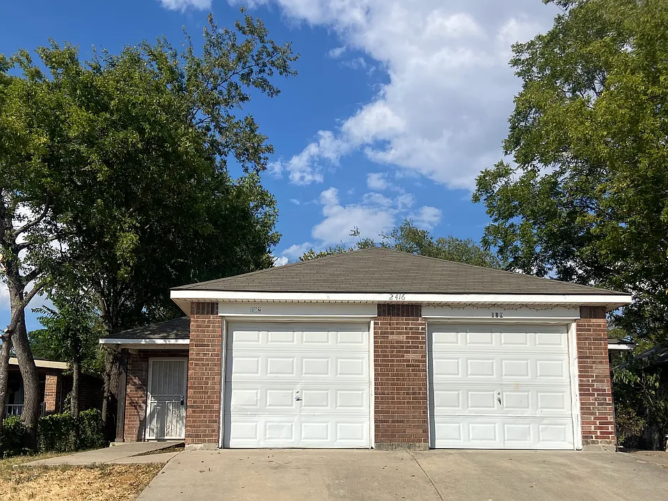 2416 NW 27th St