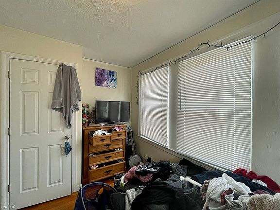landlord_unit_photo_65936585_10