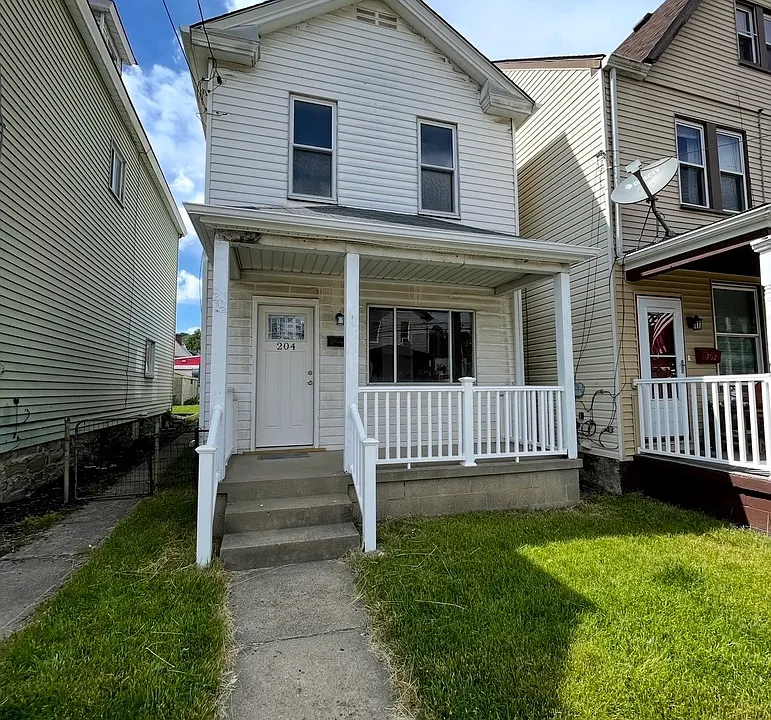 204 2nd Ave