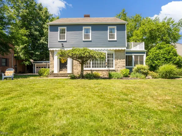 3887 Bushnell Rd, University Heights, OH 44118