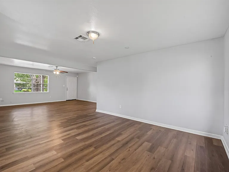 4118 Sunflower St — Photo 26