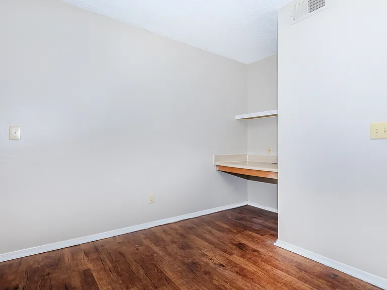 100 Chapelridge Dr — Photo 17