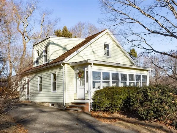 14 Walcott Rd, Beverly, MA 01915