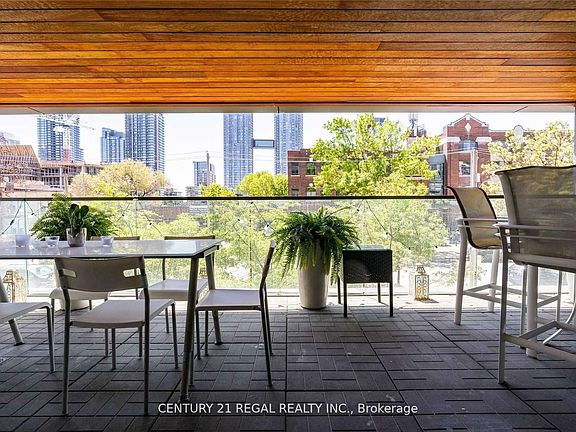 4th image of 500 Wellington St W #201