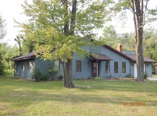 200 W Blackmore Rd, Mayville, MI 48744