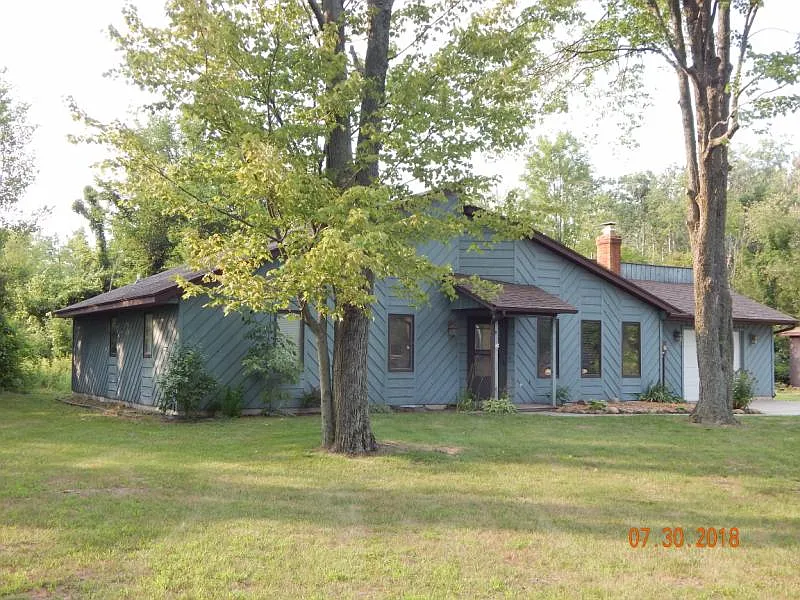 200 W Blackmore Rd photo 1