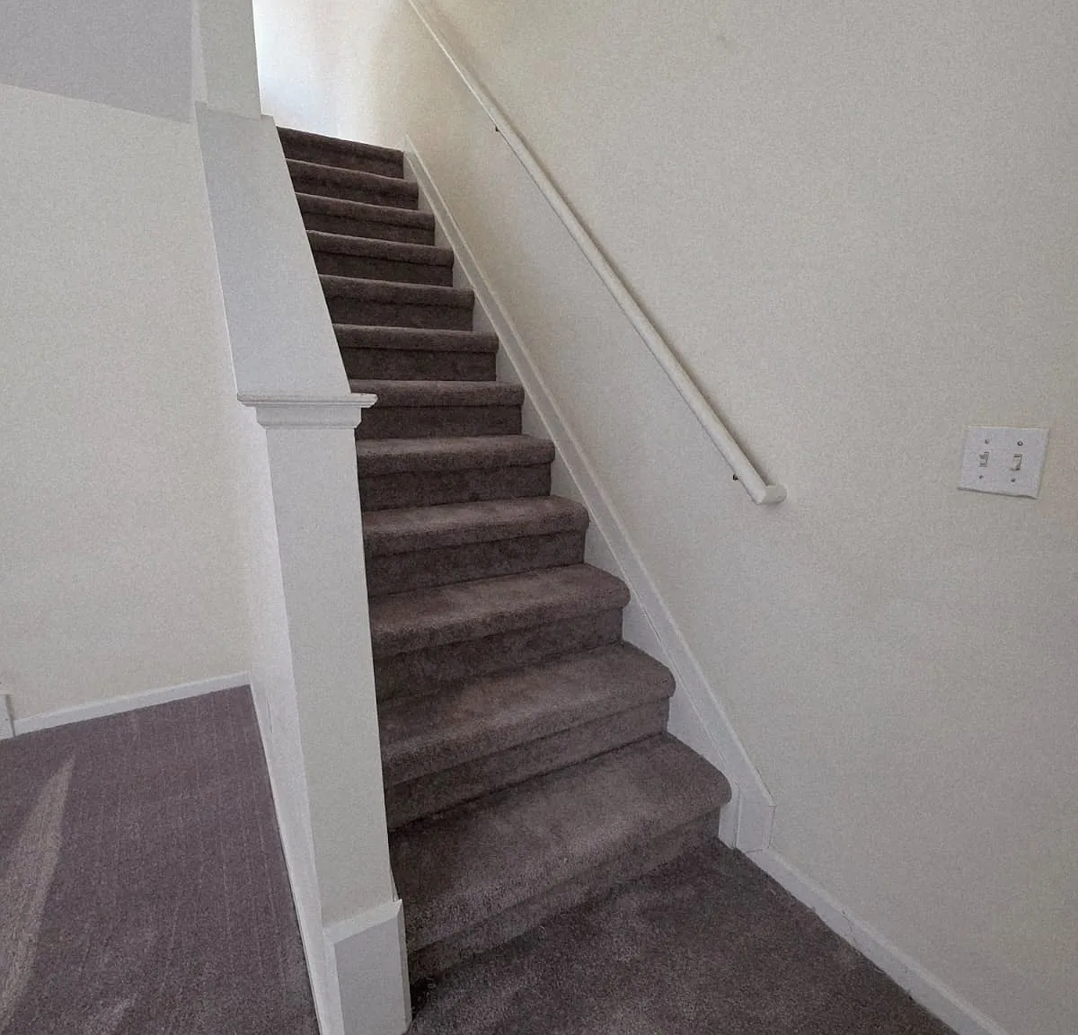 3 bed, 1.5 bath, 1350 sqft, $1,700 — Photo 2