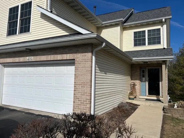 435 Kammes Ct, West Chicago, IL 60185