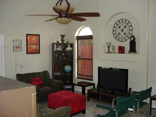 3rd image of 4528 E Hampton Ave