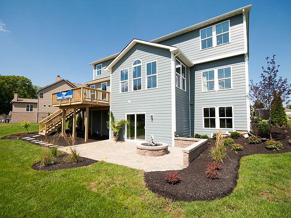 2nd image of 6945 Linden Woods Drive