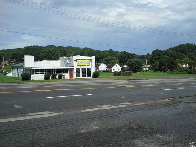 1st image of 3760 Va Ave