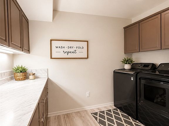 5th image of 2272 Sunrise Place