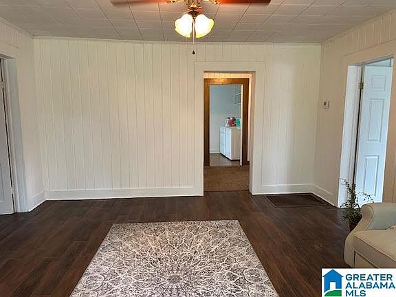 4th image of 5709 Rockdale Rd