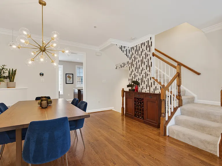 772 N Wakefield St — Photo 28