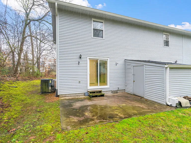 302 Wakefield Rd #A — Photo 16