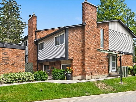 3rd image of 1576 Kerns Rd #7