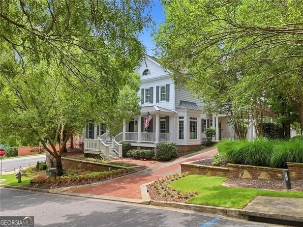 3901 Hazelhurst Dr, Marietta, GA 30066