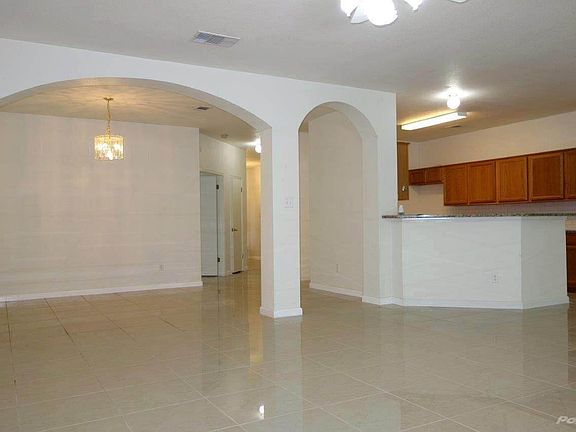 5th image of 1112 Gazania Dr