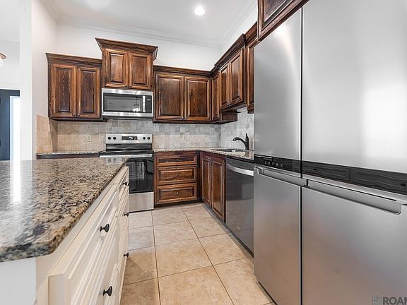 3rd image of 1680 Seville Dr