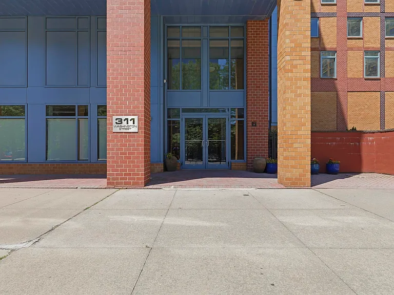 311 Washington St #9C — Photo 29