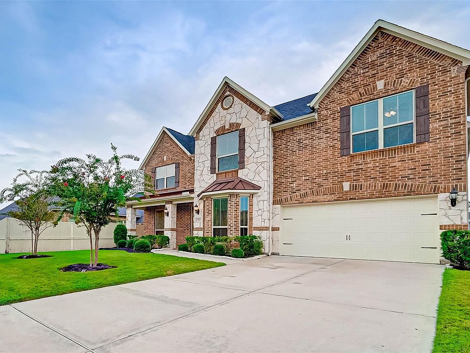 1st image of 1111 Mysterium Ln