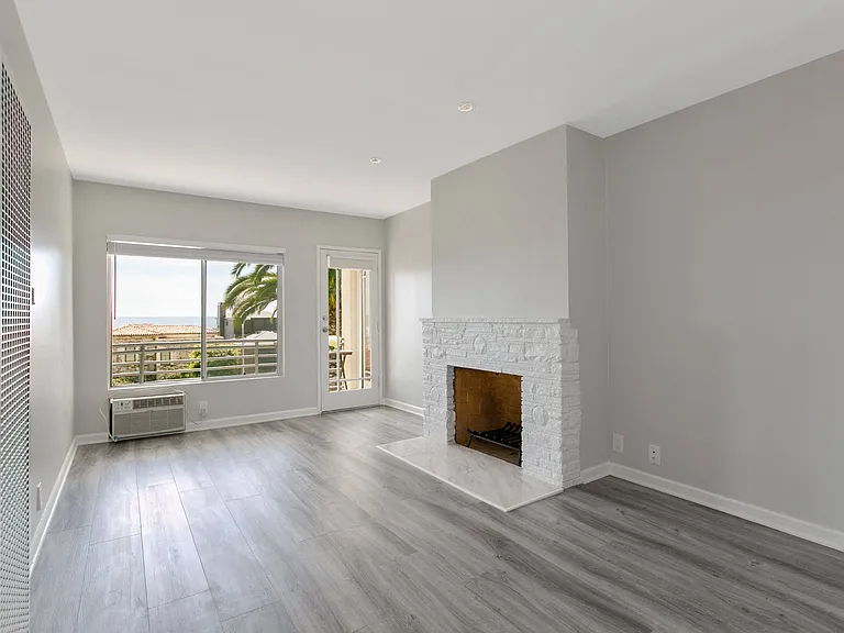 22147 Pacific Coast Hwy — Photo 14