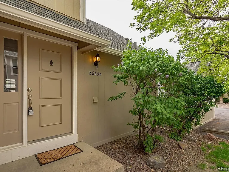 2665 S Xanadu Way #D — Photo 30