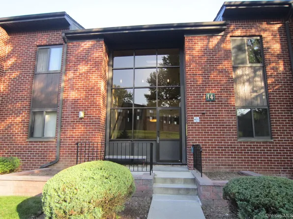 14 Charles Ln APT 1B, Pomona, NY 10970