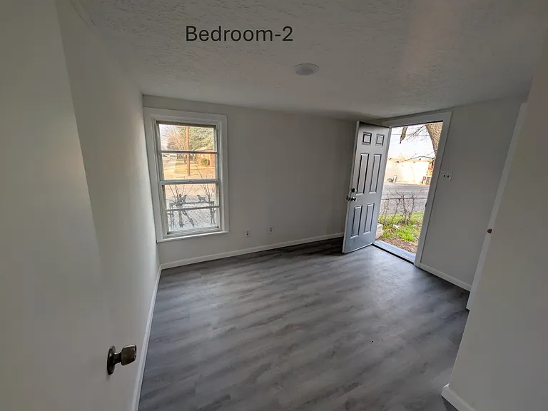 1801 S 3rd St — Photo 7