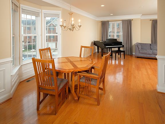 3rd image of 8986 Brewer Creek Pl