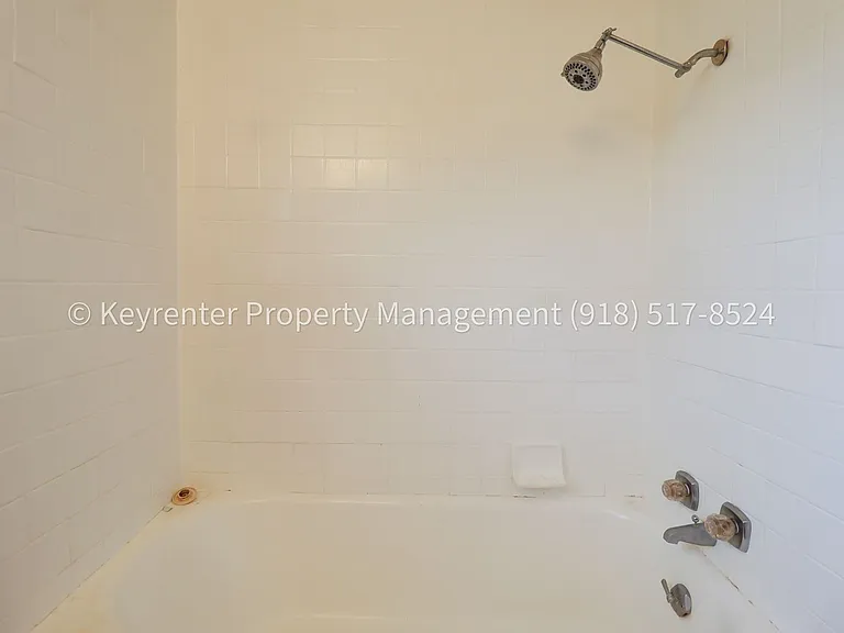 1626 S Indianapolis Ave — Photo 24