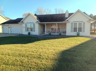 2168 Daly Dr, Green Bay, WI 54311